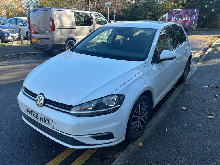 2018 Volkswagen Golf 1.6 TDI SE [Nav] 5dr DSG HATCHBACK DIESEL Automatic