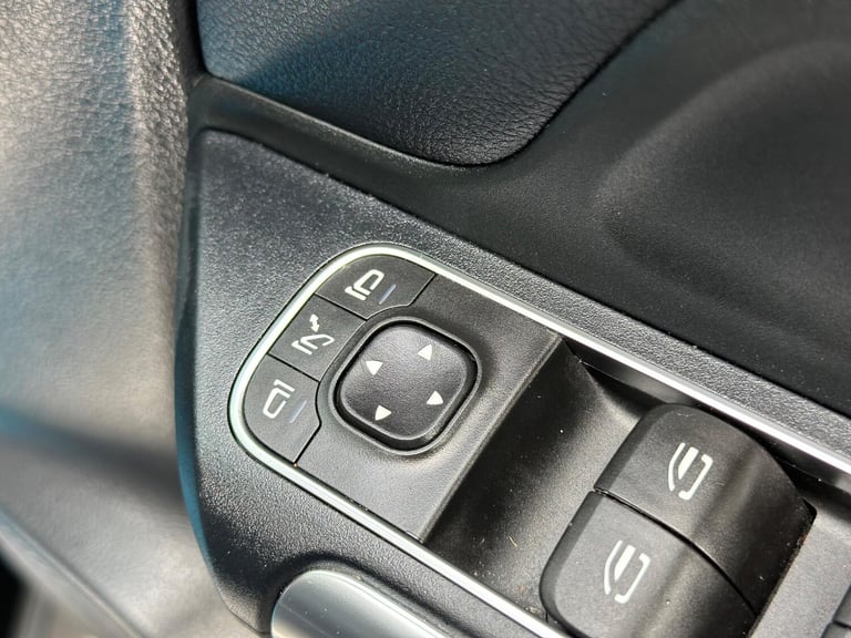 2022 Mercedes-Benz GLA 1.3 GLA250e 15.6kWh Exclusive Edition (Premium Plus) 8G-DCT Euro 6 (s/s) 5...