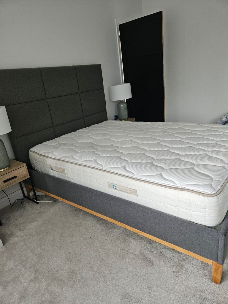 Bedframe 