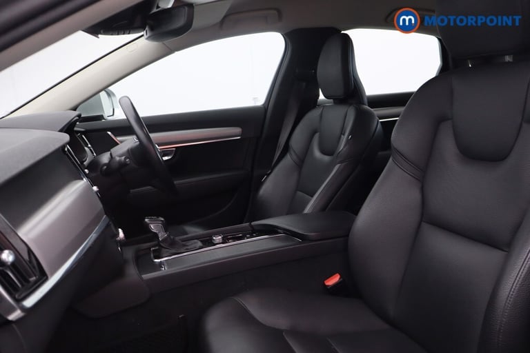 2019 Volvo S90 2.0 D4 Momentum 4dr Geartronic Saloon Diesel Automatic