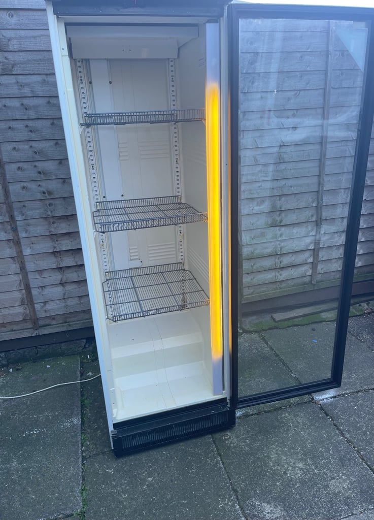 HUSKY STELLA COMMERCIAL REFIGERATOR FREE DELIVERY 🚚 