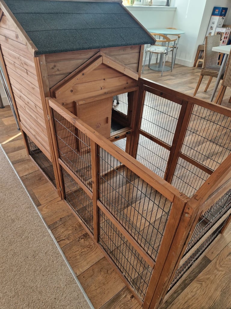 Rabbit hutches, Outside run, Food & Accessories 