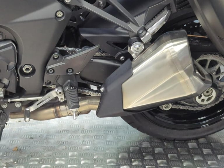 KAWASAKI Z1000SX