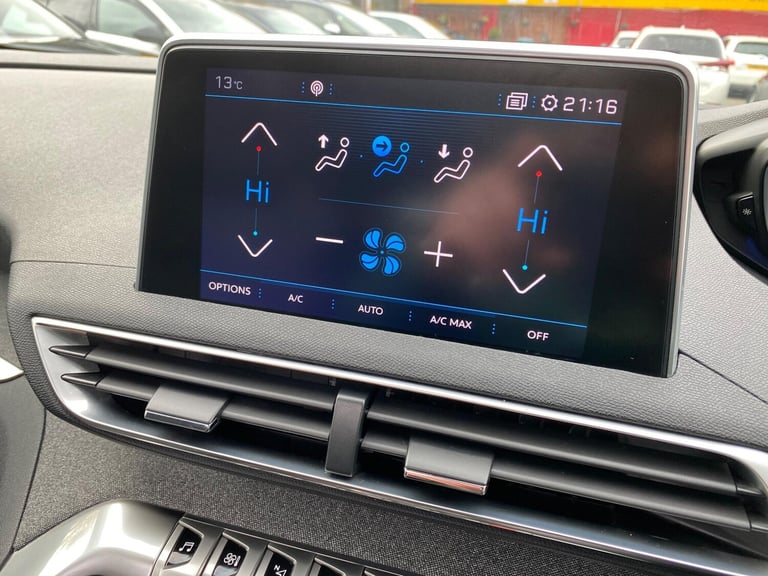 2017 Peugeot 3008 1.2 PureTech Allure EAT Euro 6 (s/s) 5dr HATCHBACK Petrol Automatic