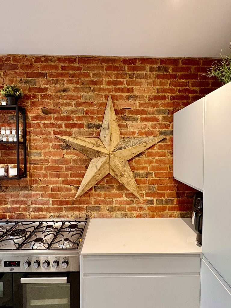 image for Antique Pine, Wooden Star