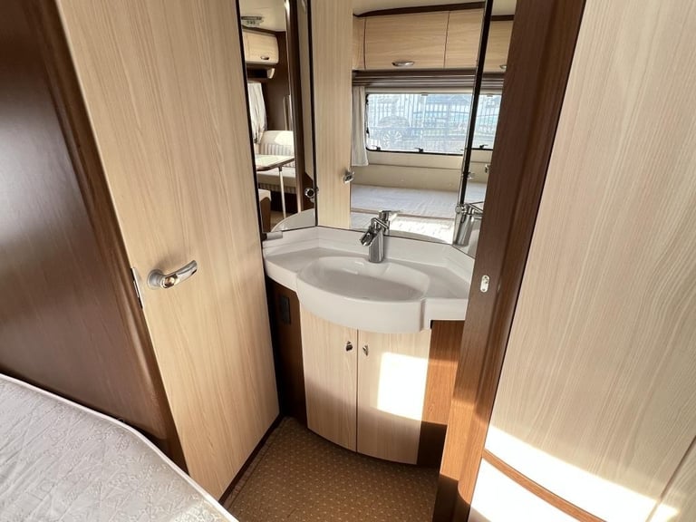 2012 HOBBY Prestige 645 