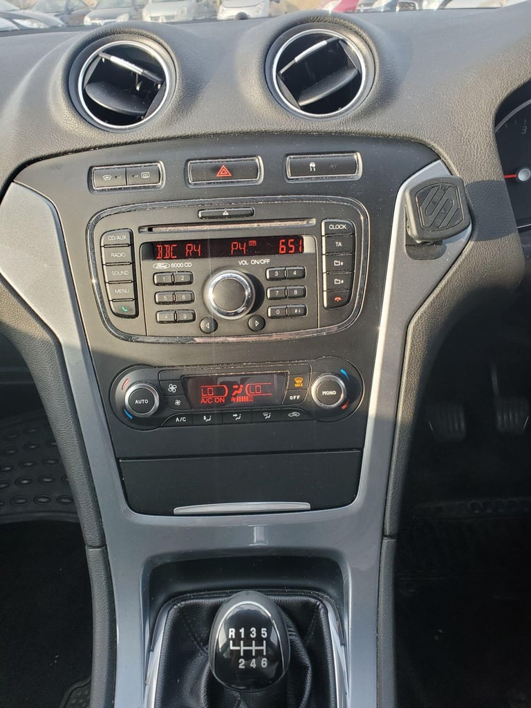 FORD MONDEO 2.0 TDCi Zetec 2012