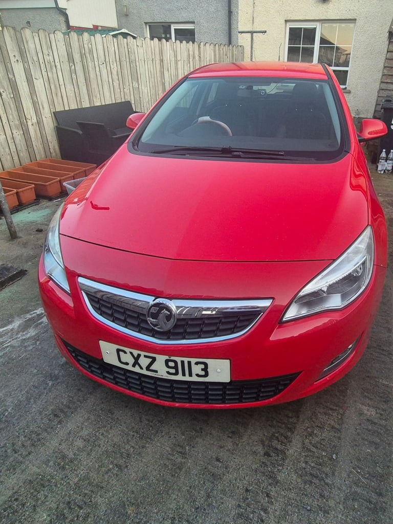 Vauxhall, ASTRA, Hatchback, 2012, Manual, 1686 (cc), 5 doors