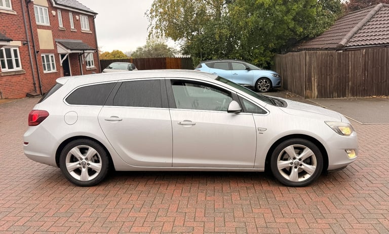 2012 (12) VAUXHALL ASTRA 1.7 CDTI SRI 16V ESTATE MANUAL 