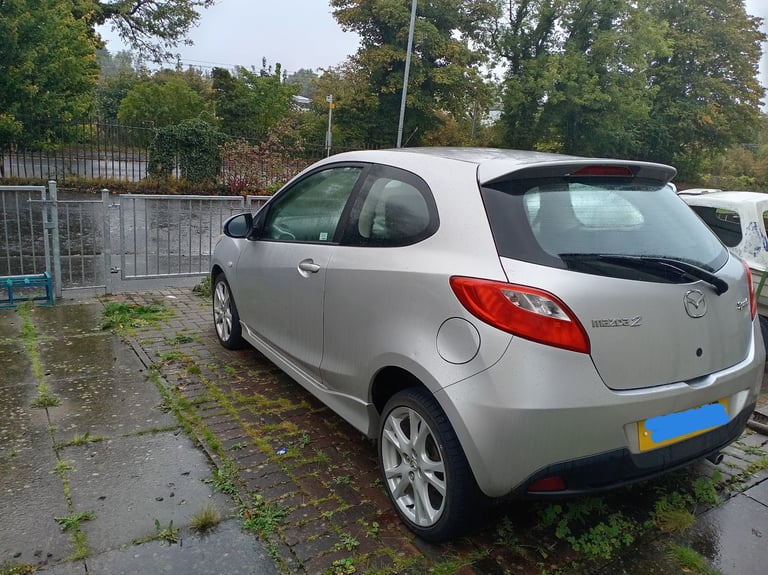  little mazda 2 1.5 sport £500  