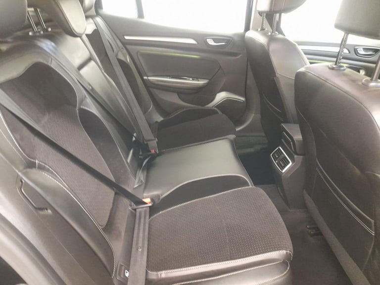 2017 Renault Megane 1.6 dCi Dynamique Nav Hatchback 5dr Diesel Manual Euro 6 (s/s) (130 ps) ++ HA...