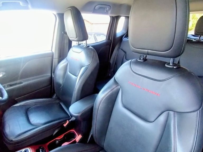 2018 Jeep Renegade 2.0 Multijet Trailhawk 5dr 4WD Auto ESTATE Diesel Automatic