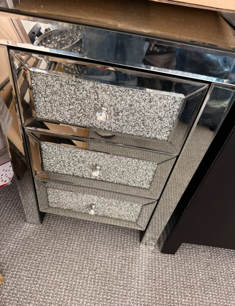 image for 2x mirrored glass bedside tables
