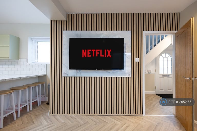 7 bedroom house in Long Hay Close, Bath, BA2 (7 bed) (#2652166)