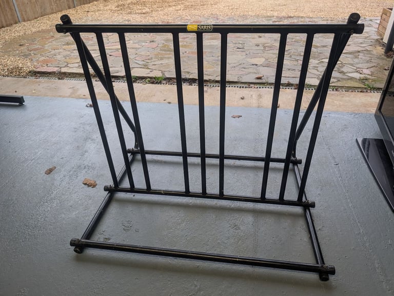 Used Saris 6 Bike Mighty Mite Floor storage rack