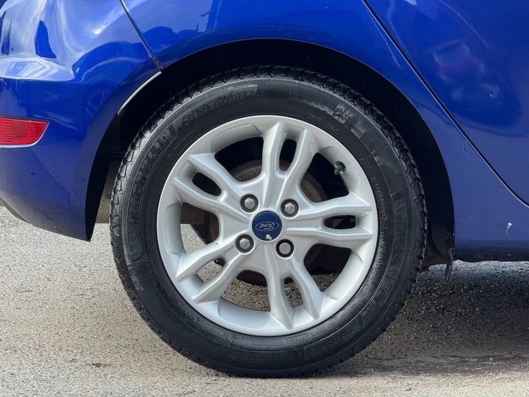 2015 Ford Fiesta 1.0T EcoBoost Zetec Hatchback 5dr Petrol Powershift Euro 6 (100 ps) Hatchback Pe...