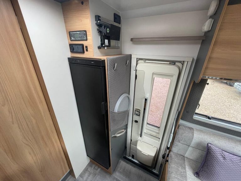 Bailey Adamo 75-4i 4 Berth 4 Belt end bedroom Auto 3500kg Garage 