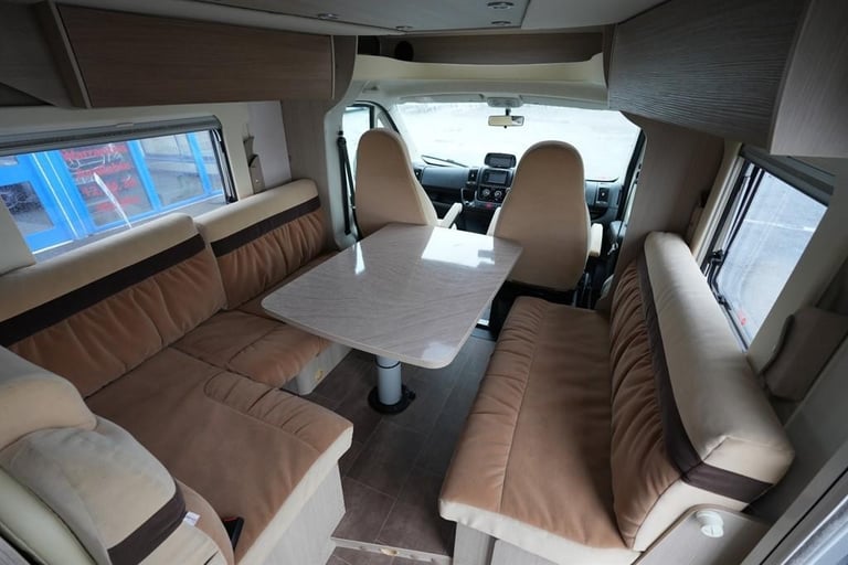 Burstner Ixeo Time it 585 FIAT 4 BERTH 4 TRAVEL SEAT MOTORHOME
