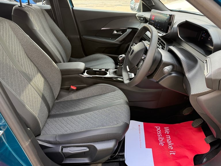 2025 Peugeot 2008 1.2 PureTech Allure 5dr ONLY 710 MILES, MAY 2028 WARRANTY,  HATCHBACK Petrol Ma...