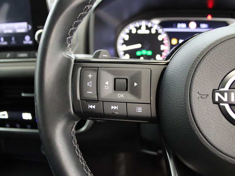 2022 Nissan Qashqai 1.3 DiG-T MH 158 Acenta Premium 5dr Xtronic Crossover/SUV PETROL Automatic