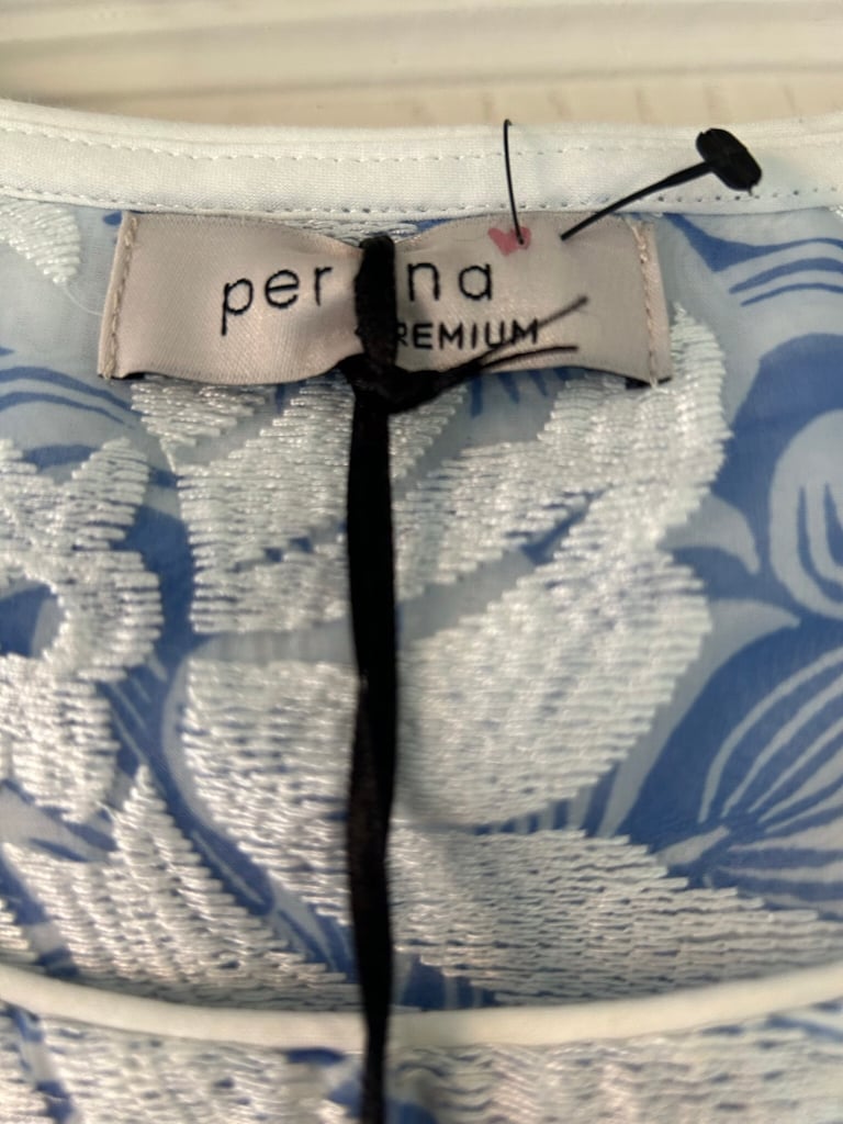 Ladies brand new size 16 m & s dress. 
