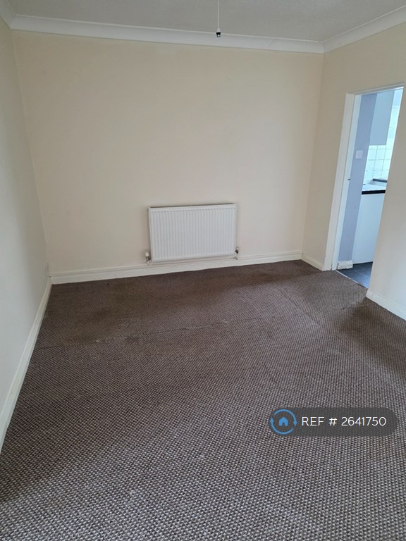 1 bedroom flat in White Lodge Court, Winchelsea Beach, Winchelsea, TN36 (1 bed) (#2641750)
