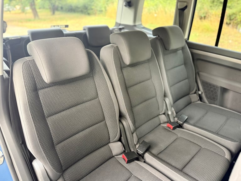 2012 Volkswagen Touran 1.6 TDI 105 SE 5dr DSG MPV Diesel Automatic