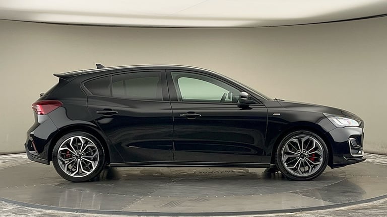 2022 Ford Focus Focus ST-Line Vignale 5 door 1.0L EcoBoost 155PS mHEV FWD 7 Speed PowerShif 5 doo...
