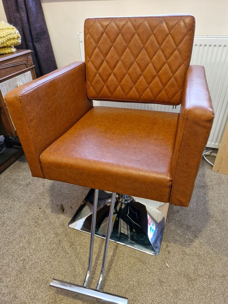 image for Hairdressing chair