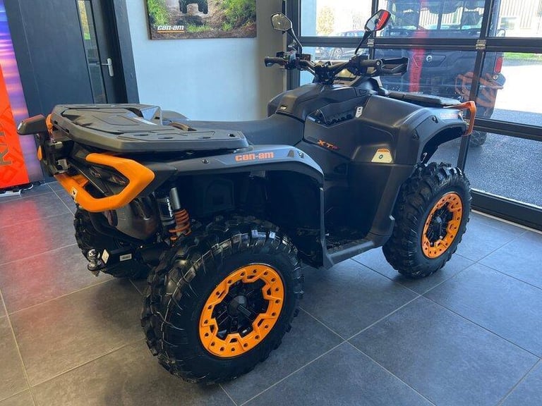 Can-Am Outlander 1000 XT-P T 1000R with ABS ATV Quad