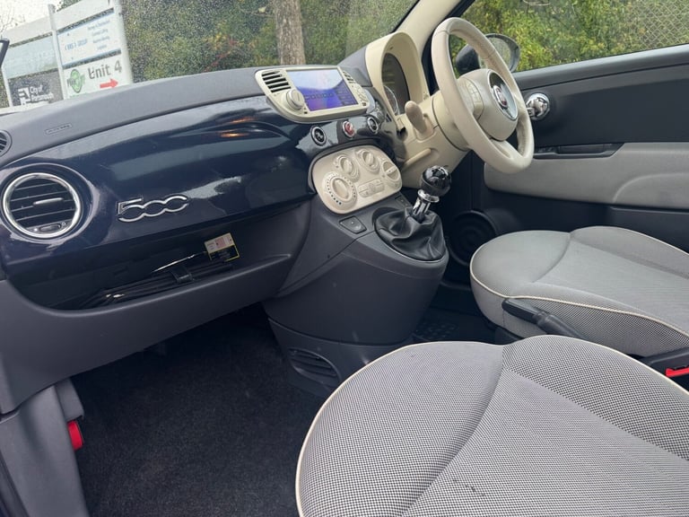 2011 Fiat 500 LOUNGE Hatchback Petrol Manual