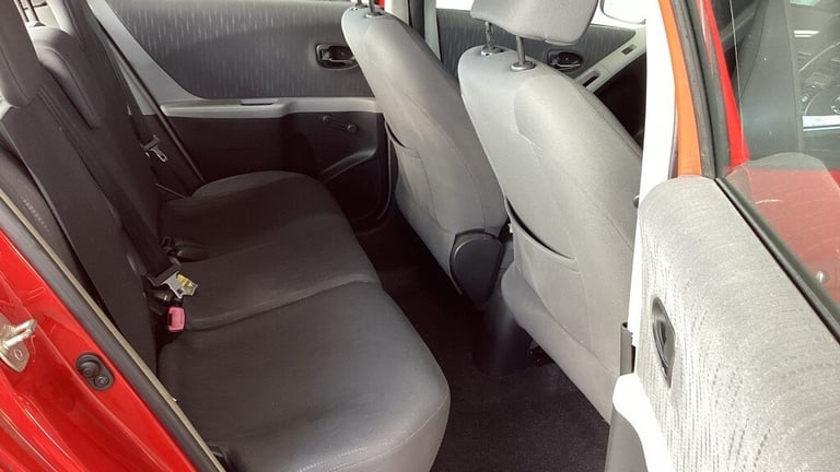2009 Toyota Yaris 1.33 VVT-i TR 5dr [6 speed] - £35 road tax HATCHBACK Petrol Manual