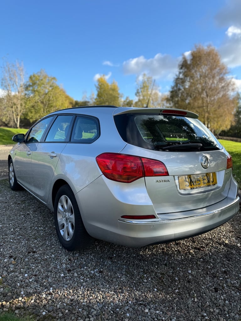 Vauxhall, ASTRA, Estate, 2015, Manual, 1598 (cc), 5 doors