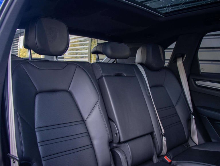 2022 Porsche Cayenne Estate Special Editions E-Hybrid Platinum Edition 5dr Tiptronic  Estate Plug...
