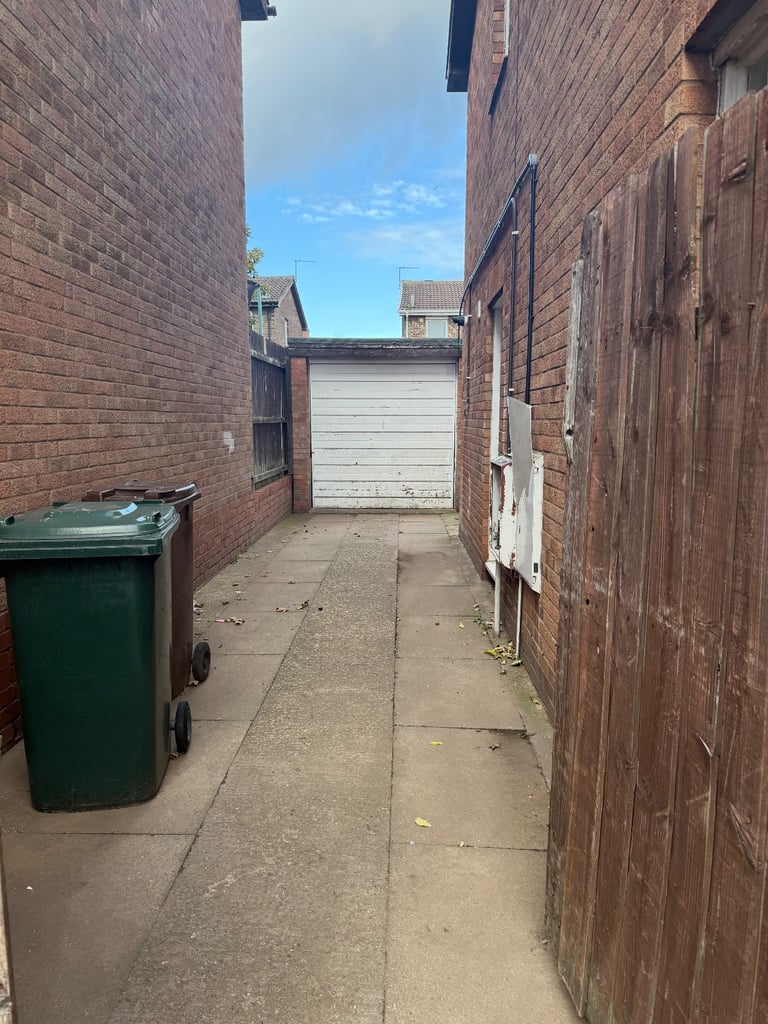 3 BEDROOM HOUSE FOR RENT WILLENHALL