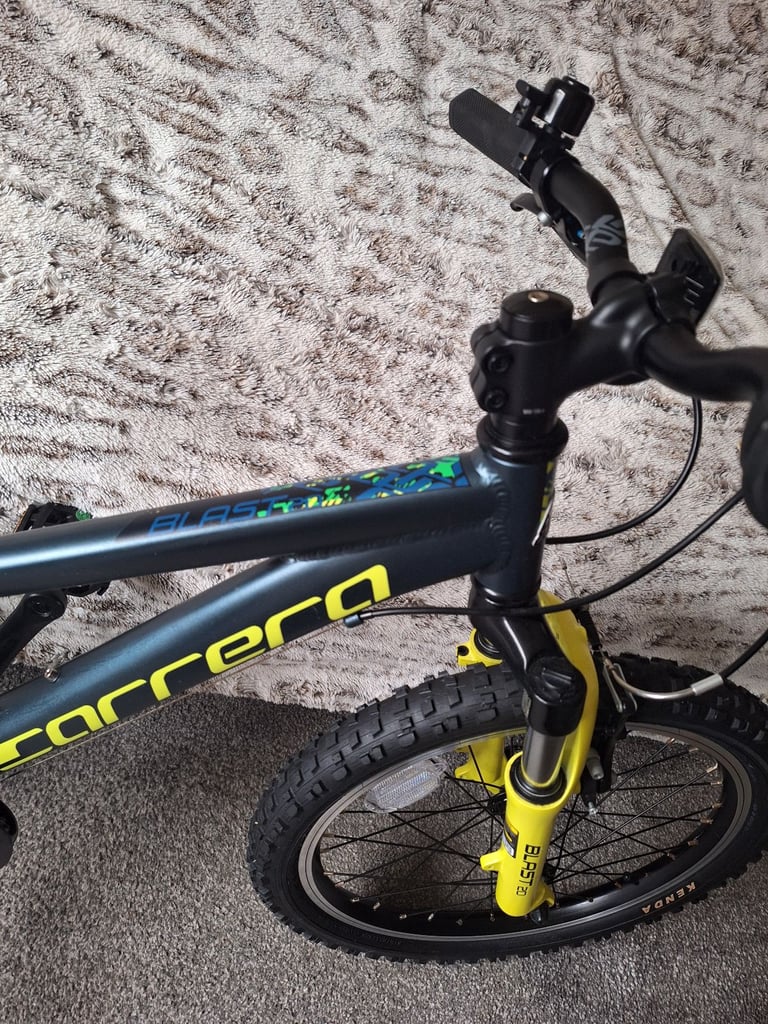 Carrera Blast junior mountain 20 inch wheels 7 speed as new currently £315 in Halfords 
