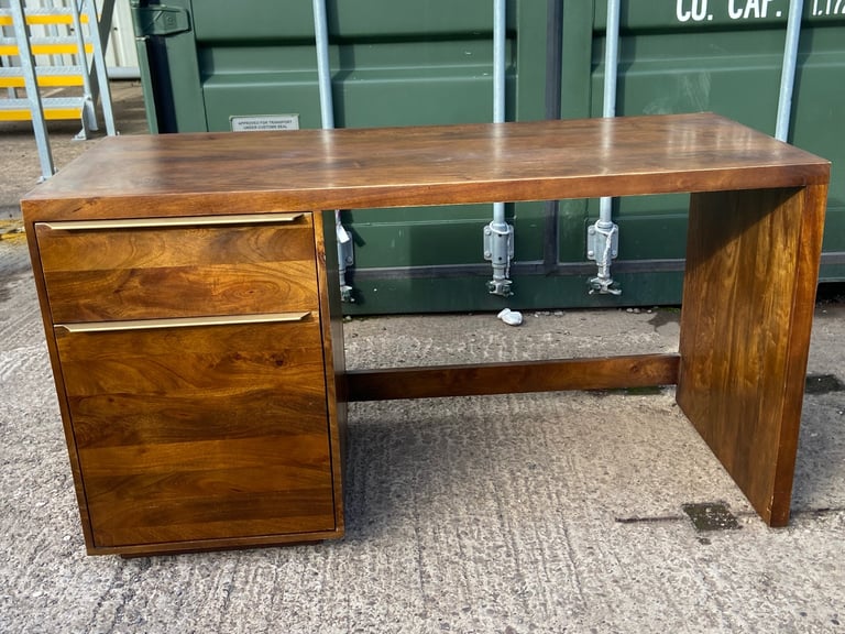 Wooden Desk one drawer one door 