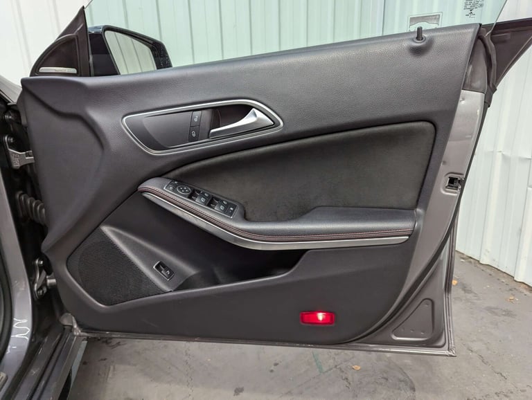 2016 Mercedes-Benz CLA 2.0 AMG CLA 45 4Matic Auto 4WD 4dr Saloon Petrol Automatic