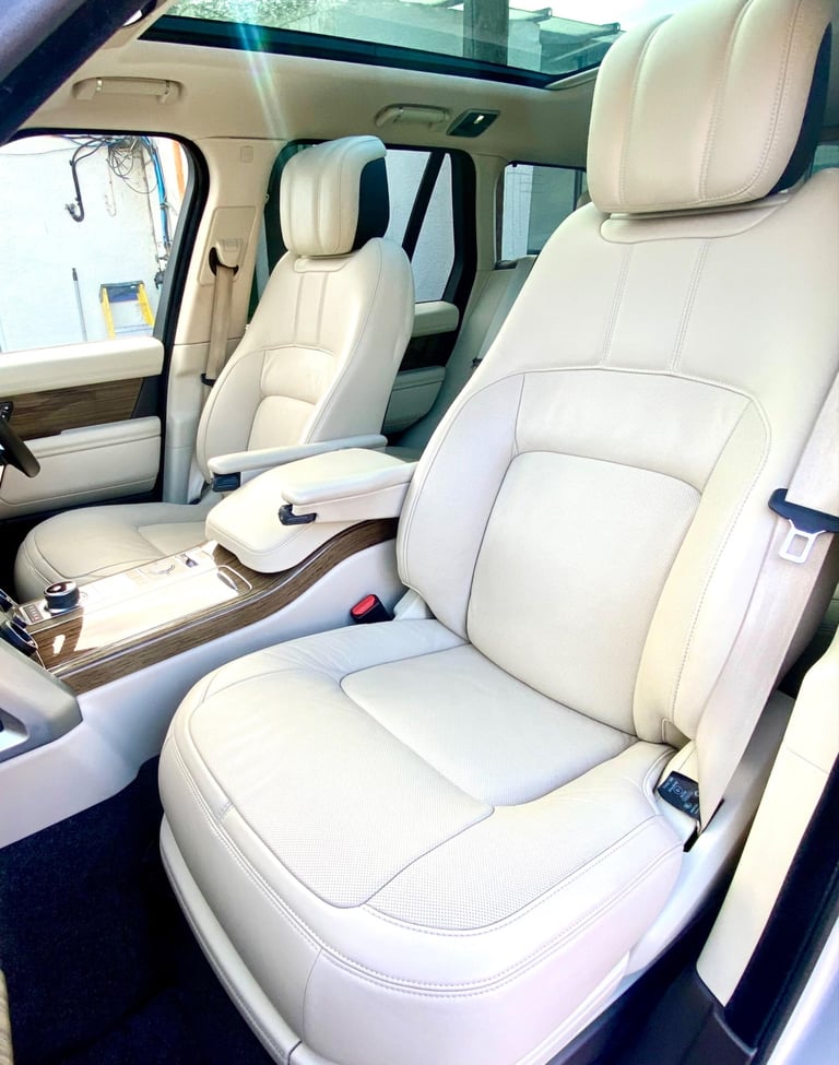 2019 Land Rover Range Rover 3.0 P400 MHEV Vogue SE Auto 4WD Euro 6 (s/s) 5dr ESTATE Petrol Automatic