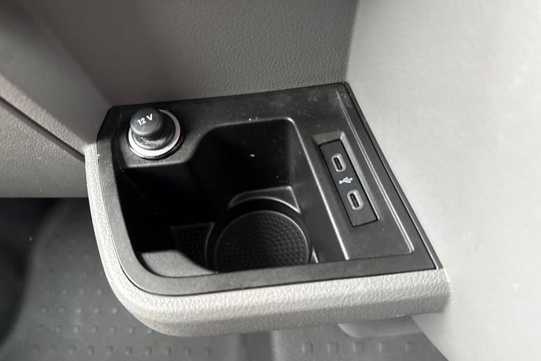 2024 Volkswagen Transporter 2.0 TDI 110 Highline Van Van Manual