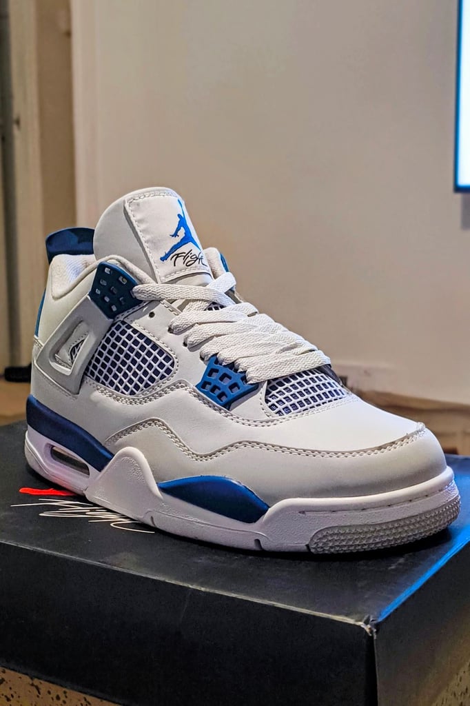 image for Jordan (4) retro military blue 