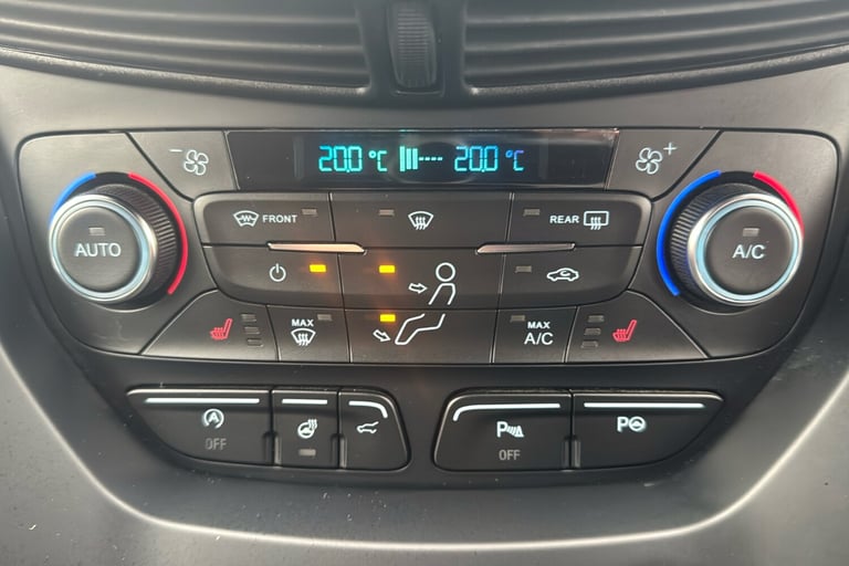  Ford Kuga 2.0 Tdci St Line X Suv 5dr Diesel Powershift Awd Euro 6 s/s 180 Ps