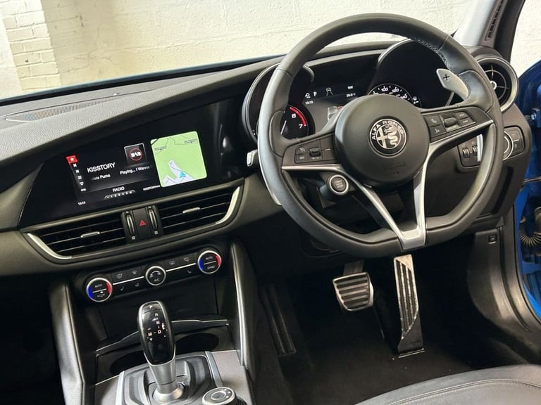 2018 Alfa Romeo Giulia 2.0T Veloce Saloon 4dr Petrol Auto Euro 6 (s/s) (280 ps) Saloon Petrol Aut...