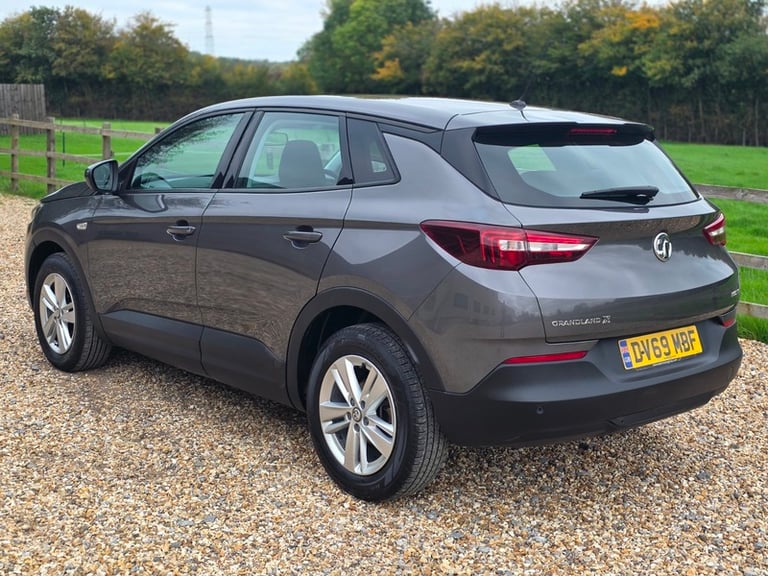 Vauxhall Grandland X SE