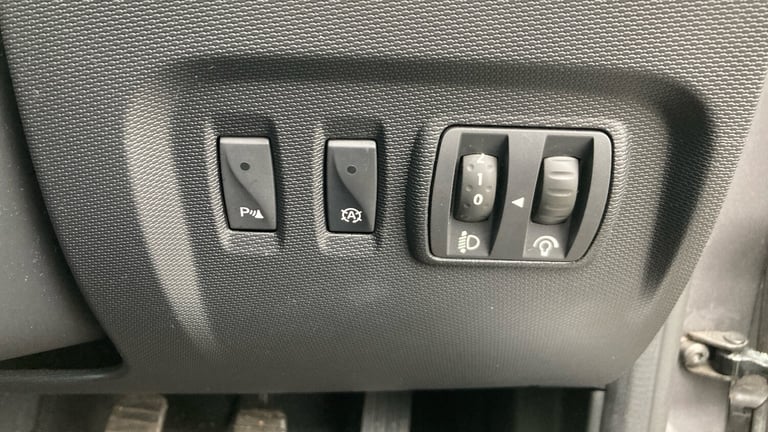 2014 Renault Captur 1.5 dCi 90 Dynamique S MediaNav Energy 5dr Diesel Hatchback Hatchback Diesel ...