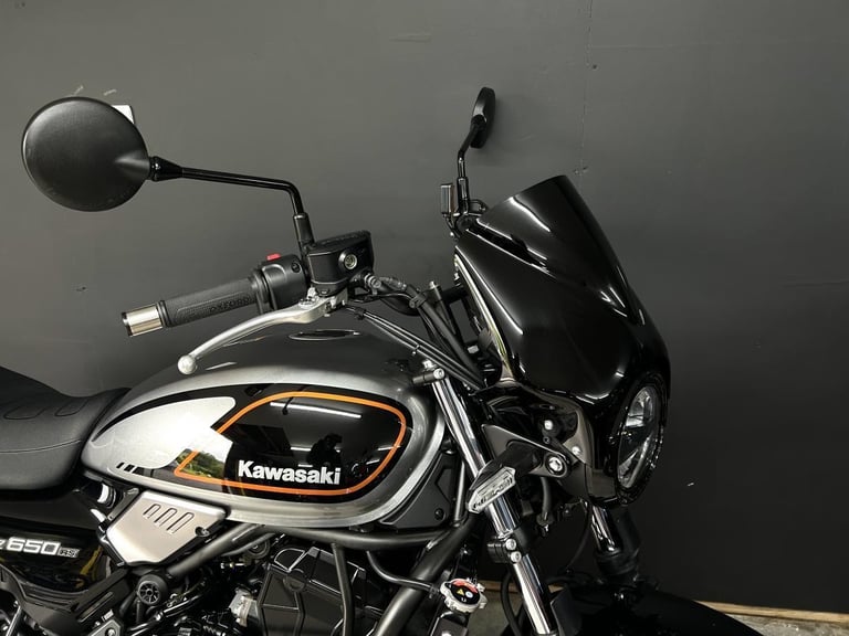 2022 22-PLATE KAWASAKI Z650RS Z650RS 6,968 MILES * FSH * RECENT TYRES * EXTRAS *