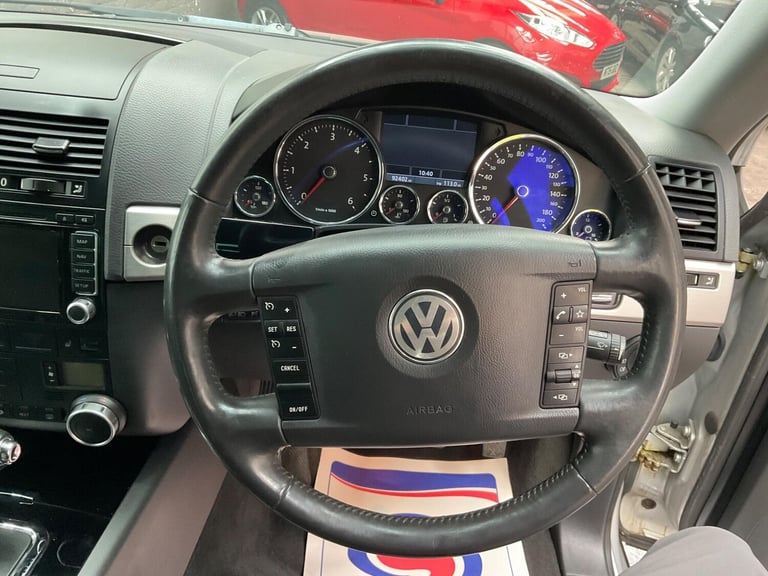 2010 Volkswagen Touareg 3.0 TDI V6 DPF Altitude 5dr ESTATE Diesel Automatic