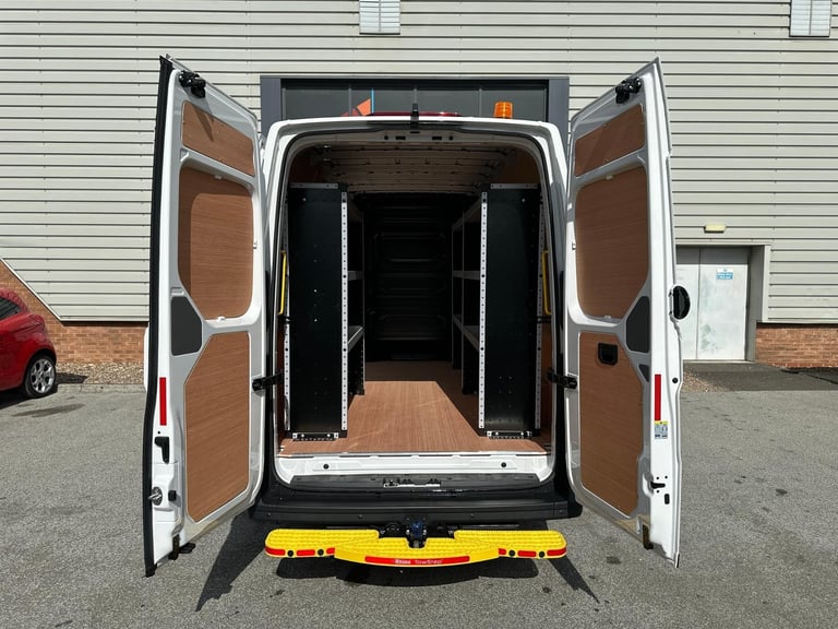 25 Reg,VW,Crafter,,L2H2,Commerce,Business RWD, MWB,Air-Con,Utility,Workshop,Van