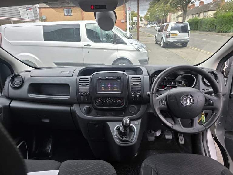 Vauxhall Vivaro 1.6 CDTi 2900 Sportive BiTurbo 6 Seat LWB Crew Van 2016/66