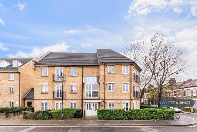 image for 2 bedroom flat in Newent Close, London, SE15 (2 bed) (#2648761)